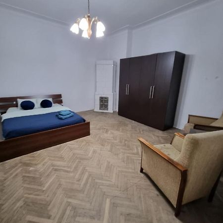 Nocleg W Centrum Czestochowy Nmp32 Częstochowa Buitenkant foto