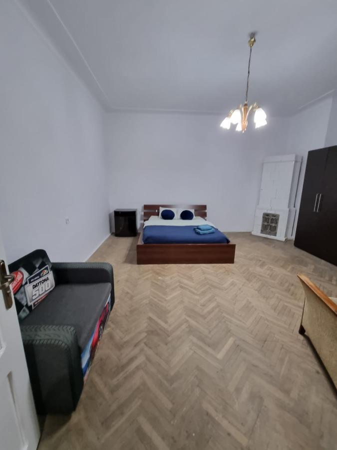 Nocleg W Centrum Czestochowy Nmp32 Częstochowa Buitenkant foto